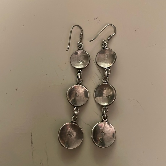 Triple, 925 silver sections, 2” drop from bottom of hook. - Picture 2 of 3